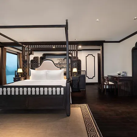 Halong & Lan Ha Cruises