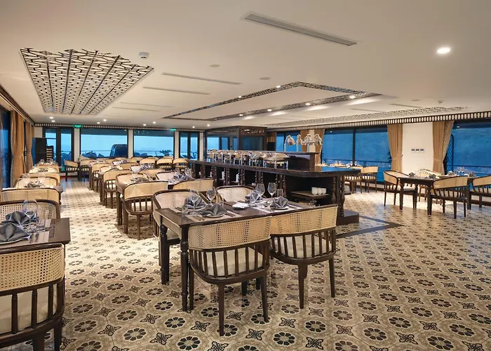 & Lan Ha Cruises * Ha Long