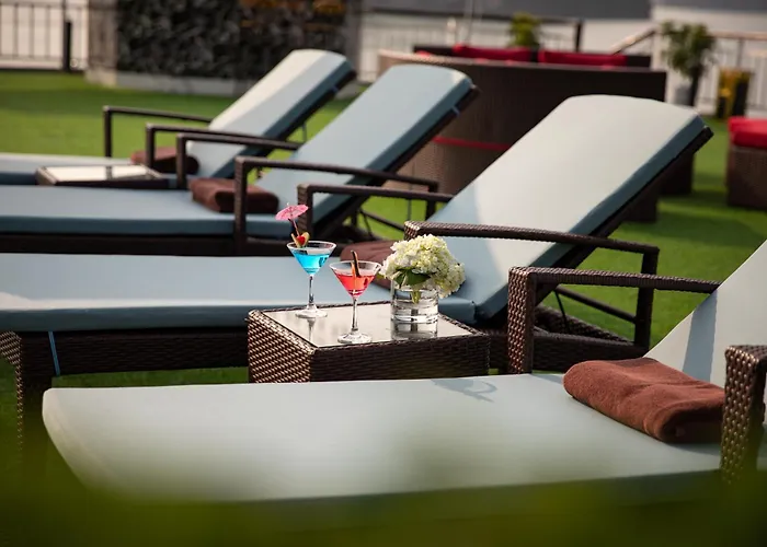 & Lan Ha Cruises Resort