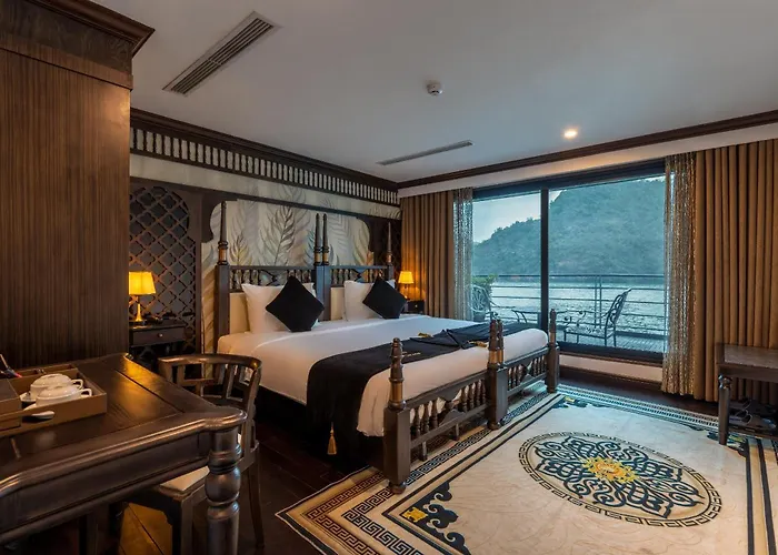 Resort & Lan Ha Cruises *